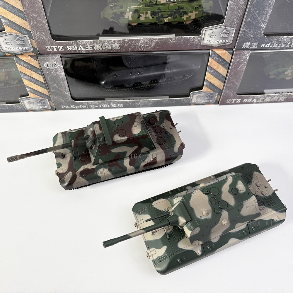Model Kit Tank - Deutscher schwerer Panzer E-100 im Maßstab